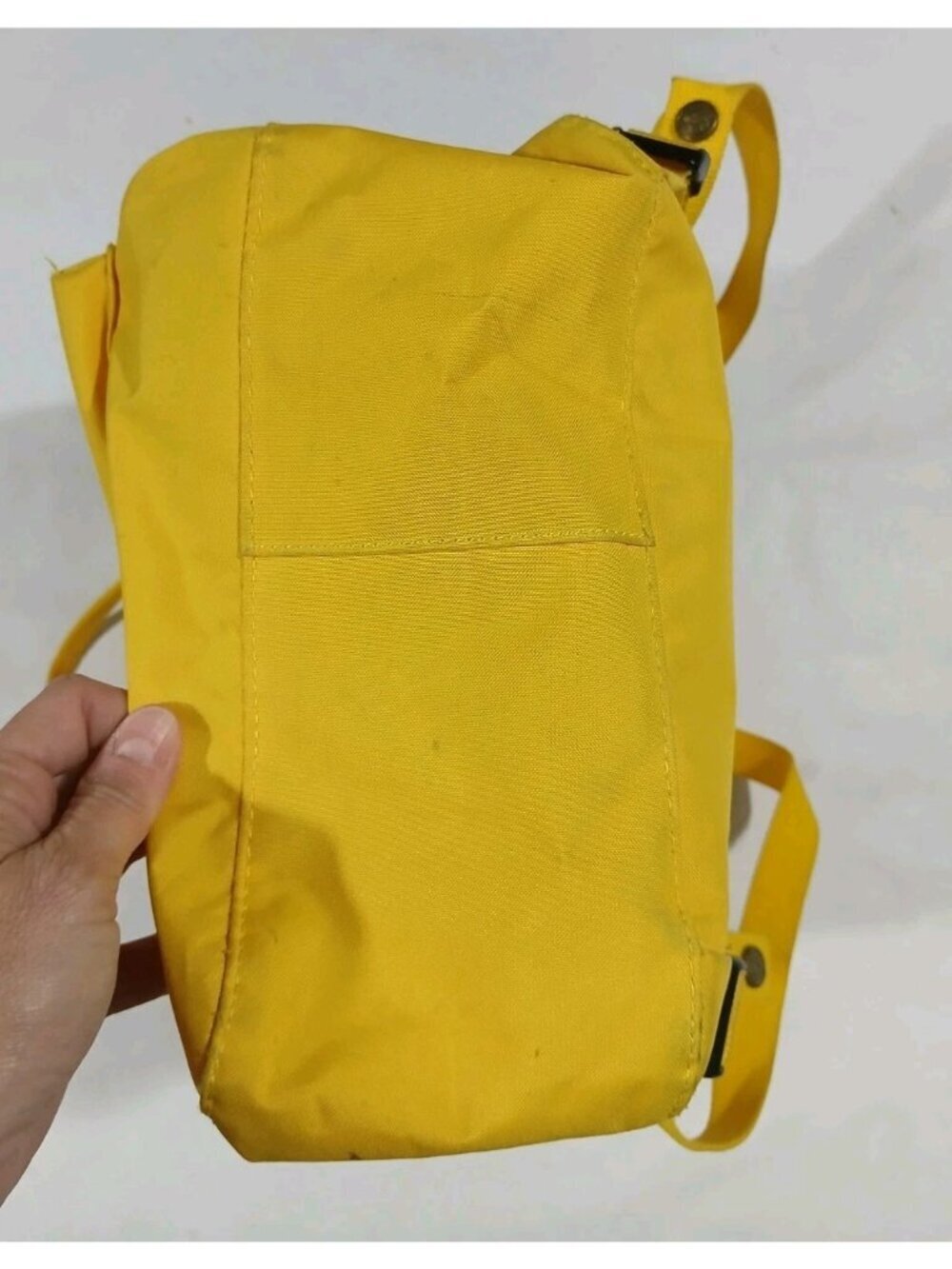 Fjallraven Kanken Classic Backpack - Picture 6 of 15